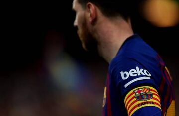 11/11/18 PARTIDO PRIMERA DIVISION  BARCELONA - BETIS  DETALLE DEL BRAZALETE DE CAPITAN DE MESSI