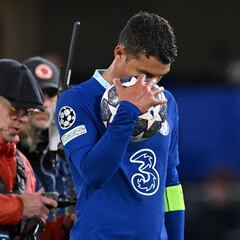 What’s gone wrong for Chelsea? - Thiago Silva and Lampard have their say