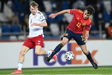 Si Laporte ha jugado poco en el City, Eric aún menos. Sólo seis partidos en la Premier y tres en la Champions, a falta de la final del sábado. Central joven y rápido.