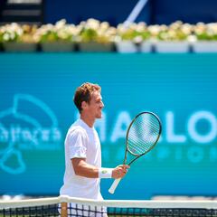 Carballés resuelve con victoria su partido aplazado