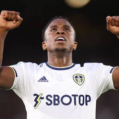 Luis Sinisterra anota su primer gol con Leeds y clasifica en Carabao Cup