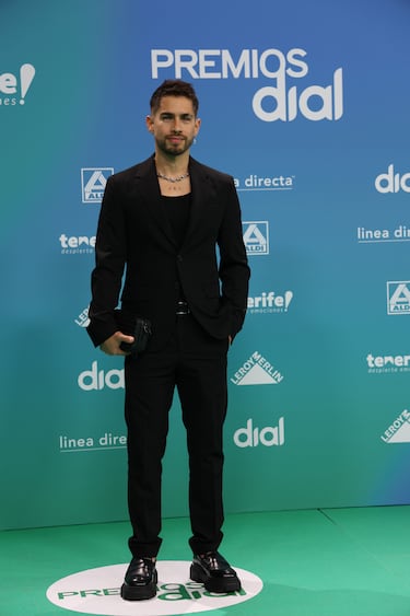 Kevin Bury, a su llegada a la alfombra verde de los Premios Dial Tenerife 2026.