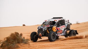 401 Lopez Contardo Francisco (chl), Latrach Vinagre Juan Pablo (chl), Can-Am, South Racing Can-Am, Motul, SSV Series - T4, action during the 7th stage of the Dakar 2021 between Ha&#039;il and Sakaka, in Saudi Arabia on January 10, 2021 - Photo Antonin Vincent / DPPI
 AFP7 
 10/01/2021 ONLY FOR USE IN SPAIN