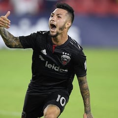 Acosta y Stieber guían la tercera victoria seguida de DC United