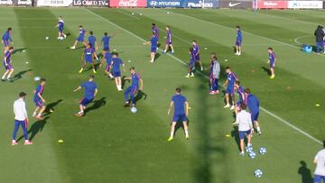 El Atleti completa su último entrenamiento antes de viajar a Alemania