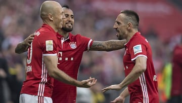 From left, Munich's scorer Arjen Robben, Arturo Vidal and Franck Ribery celebrate their side's third goal during the German Bundesliga soccer match between FC Bayern Munich and Borussia Dortmund in Munich, Germany, Saturday, April 8, 2017. (Sven