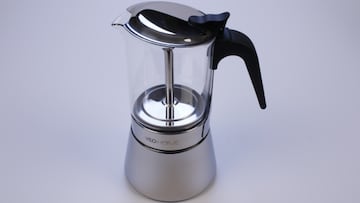 Cafetera italiana de VeoHome con capacidad para 6 tazas en Amazon