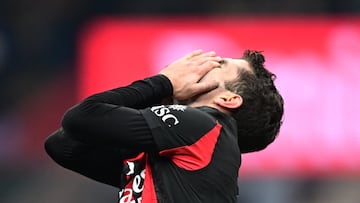 Soccer Football - Serie A - AC Milan v Genoa - San Siro, Milan, Italy - January 8, 2026 AC Milan's Christian Pulisic reacts after missing a chance to score REUTERS/Daniele Mascolo