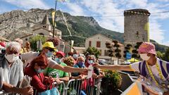 Seguidores disfrutando de la cuarta etapa del Tour de Francia 2020. El recorrido ha sido entre Sisteron y Orcières-Merlette. 