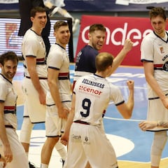 El Obradoiro sella su permanencia tras doblegar al Andorra