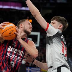 Victoria plácida del Baskonia ante el Covirán Granada