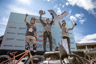 Semenuk se lleva su quinto Joyride ante 35.000 espectadores