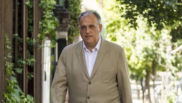 El Confidencial dice que Tebas es investigado por un posible fraude de 5 millones y él lo niega