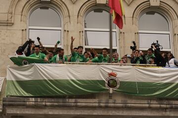 La fiesta conjunto racinguista tras el ascenso a segunda.