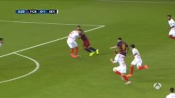 El Sevilla protestó la falta previa al primer gol de Messi