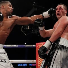 Joshua sigue reinando... pero Parker se mantuvo en pie