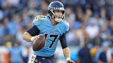 El QB de los Titans se unió a la solicitud del actual pasador de los Aggies, quien solicitó la remoción de la estatua de un exdirigente de la universidad.