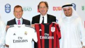 Emilio Butrague&ntilde;o y Franco Baresi representaron a Real Madrid y Milan en la presentaci&oacute;n del amistoso.