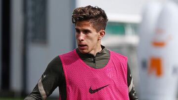 Giuliano Simeone, en el entrenamiento del Atlético.