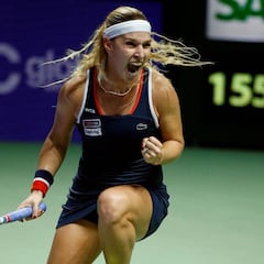 Cibulkova y Kerber llegan a las semifinales de las WTA Finals