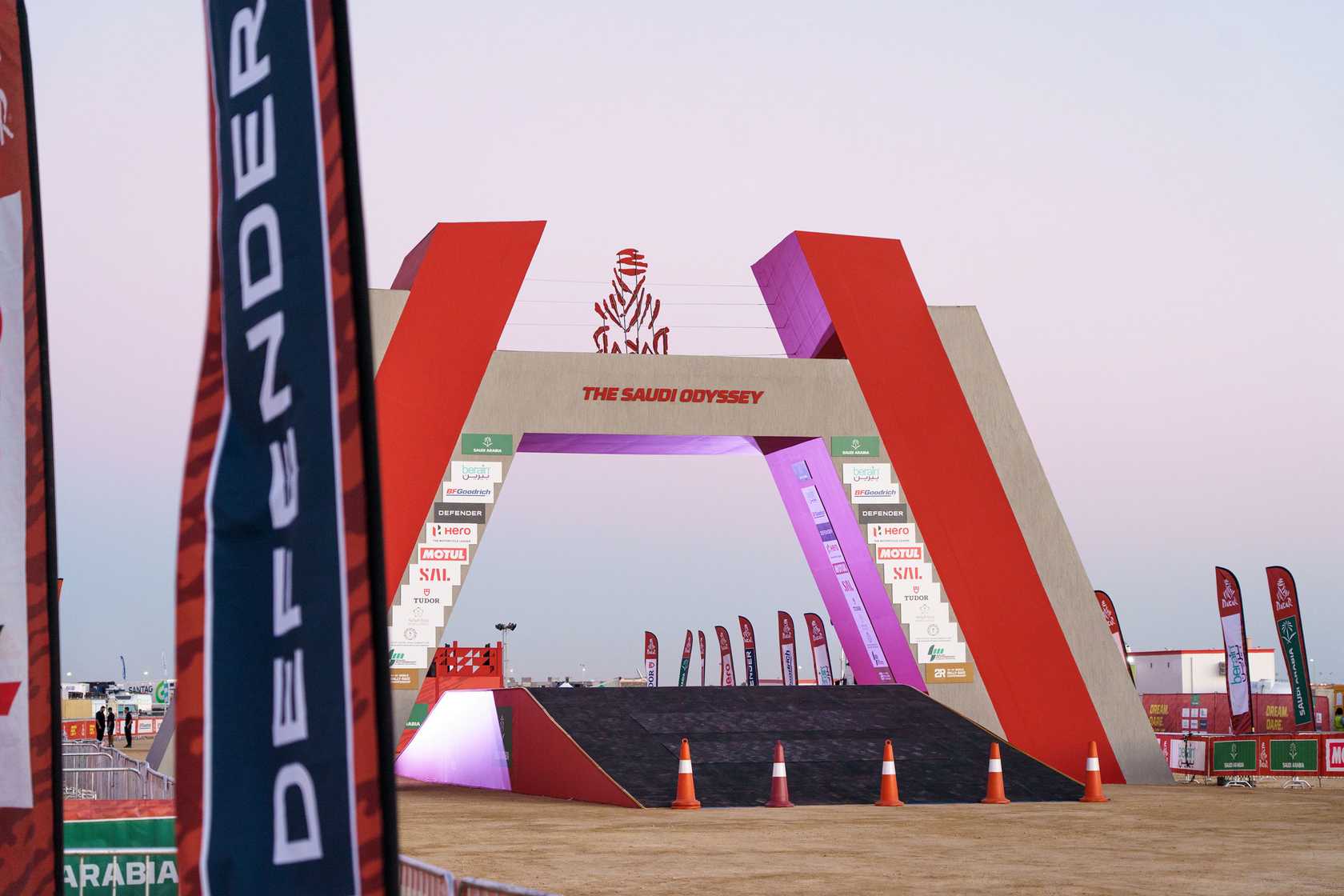 Podio del Dakar 2026 en Yanbu.