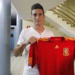 España convoca a Aduriz y
Del Bosque, a Sergi Roberto