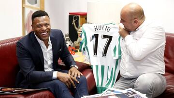 22/05/19 VISITA DIARIO AS 
 JULIO BAPTISTA VETERANO DIARIO AS
  REDACCION DIARIOAS