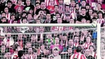 Los rojibolancos reinciden en sus golpes a la madera