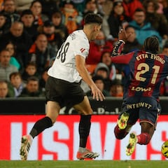 Etta Eyong está fuera de su hábitat, el Levante le necesita