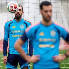 Borja Iglesias: “Mi delantero favorito de la Liga es Kike García”