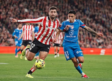 El lateral del Athletic hizo uno de sus mejores partidos con la camiseta rojiblanca. Su equipo además consiguió una victoria.