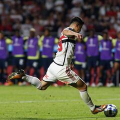 Char desmiente acercamientos con James