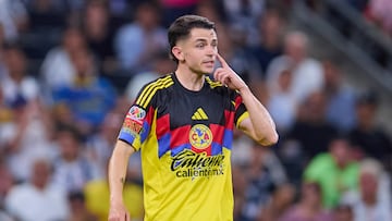 Álvaro Fidalgo desnuda al América