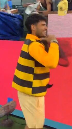 ¡Alcaraz es un abeja! Vean lo que hizo el tenista español tras clasificar a semifinales