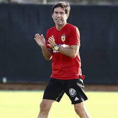 Marcelino renueva su contrato con el Valencia hasta 2020