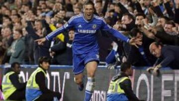 Torres particip&oacute; en los dos goles del Chelsea.