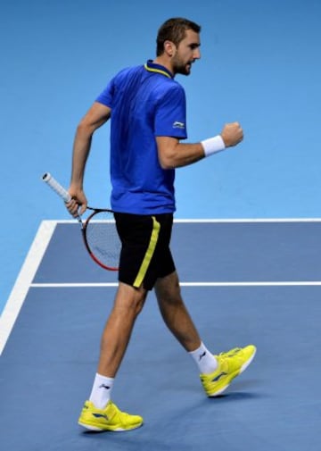 Stanislas Wawrinka venció a Marin Cilic en parciales de 6-3, 4-6, 6-3. El encuentro cerró el Grupo A del Masters de Londres. 