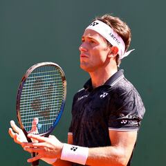 Struff agrava el duro 2023 de Ruud y Medvedev resiste