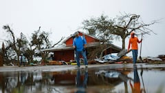 Beware of scams: How to spot fraud in aid for victims of Hurricane Milton