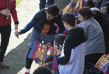 Más de 11.000 aficionados disfrutan de sus ídolos en el Miniestadi