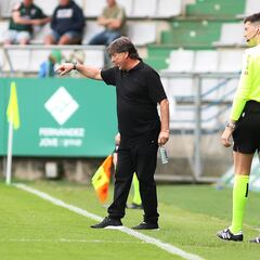 Menéndez sobre su futuro: “De momento, ni me quedo ni me voy”