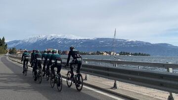 Entrenamiento del Bora por carreteras italianas.