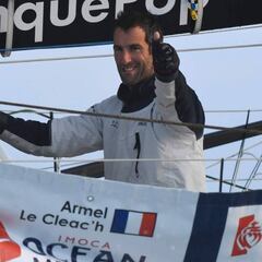 El francés Armel Le Cleac'h, vencedor con récord mundial