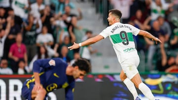 André Silva celebra el 3-2.