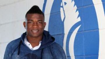 El ‘cuate’ perico. Córdoba posa para AS. En el césped y en su charla demuestra que no es un “cuate grandote” sino que posee muchos recursos.