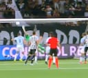 Gabriel Arias reafirmó su calidad de referente en Racing por esta jugada: ¡tapada que vale un título!