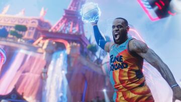 Esta imagen publicada por Warner Bros. Entertainment muestra a Lebron James en una escena de &quot;Space Jam: A New Legacy&quot;.