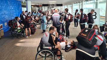 La expedici&oacute;n paral&iacute;mpica espa&ntilde;ola, en el aeropuerto.