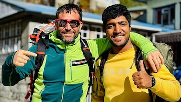 Álex Txikon en Namche Bazaar.