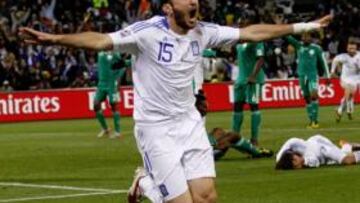 Torosidis marca el gol del triunfo.